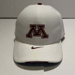 Minnesota Golden Gophers Nike Dri-FIT Classic99 Performance Flex Hat